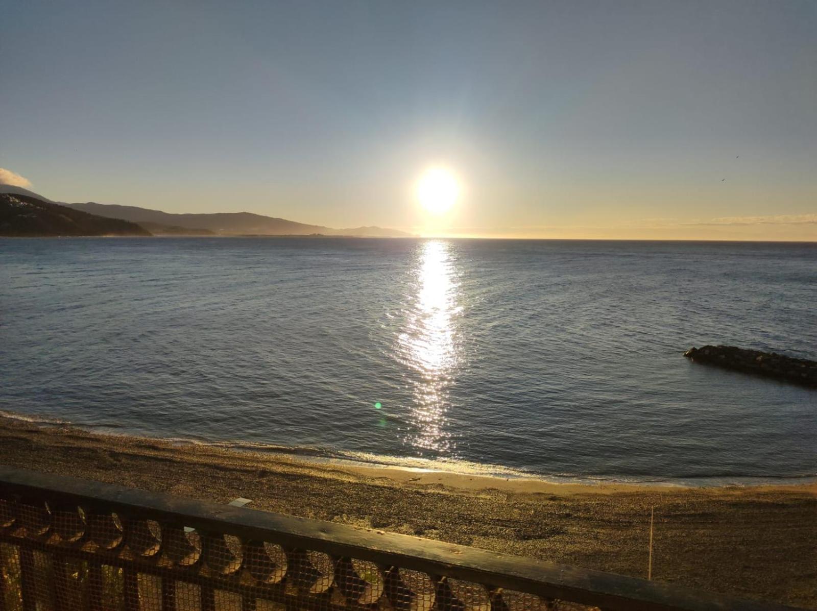 Апартаменты Balcon Playa Y Piscina Velimar Pondos Альмуньекар Экстерьер фото